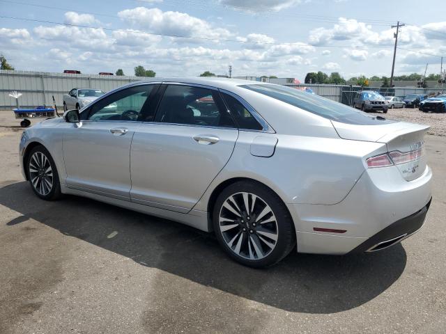 3LN6L5F94JR607696 - 2018 LINCOLN MKZ RESERVE 银色 照片 2