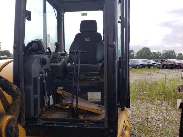 63196883 - 2017 CATE BACKHOE YELLOW photo 5