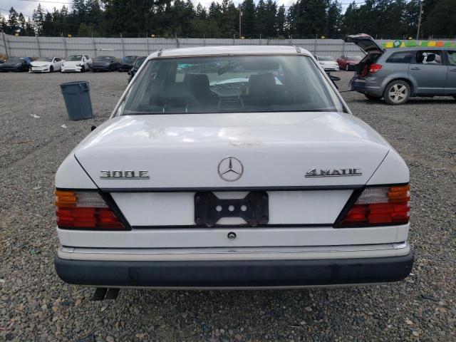 WDBED30E4LB156430 - 1990 MERCEDES-BENZ 300 E 4MATIC WHITE photo 6