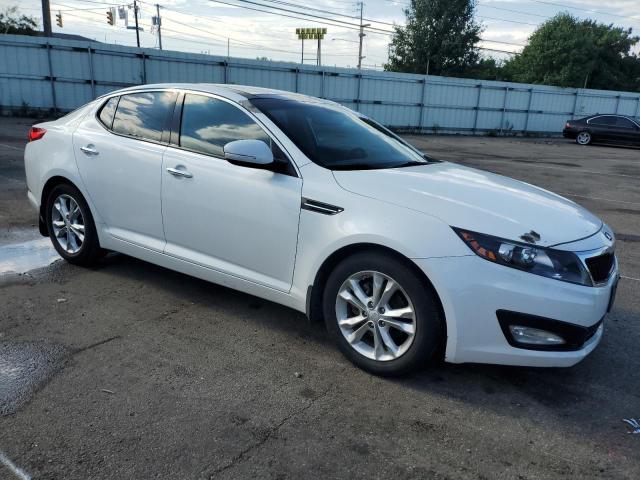 5XXGN4A7XDG170678 - 2013 KIA OPTIMA EX WHITE photo 4