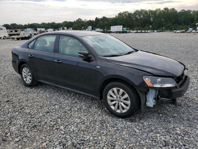 1VWAS7A35FC044922 - 2015 VOLKSWAGEN PASSAT S BLACK photo 4
