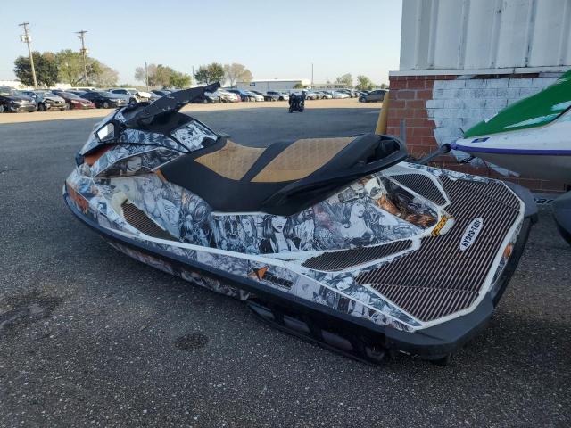 YDV40557B717 - 2017 YDV JET SKI TWO TONE photo 3