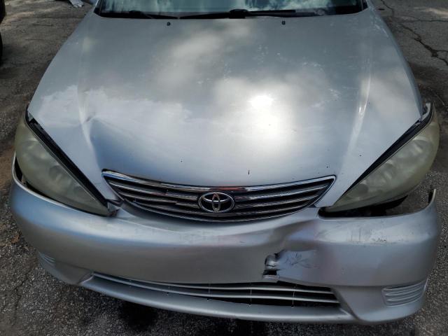 4T1BE32KX6U146056 - 2006 TOYOTA CAMRY LE SILVER photo 11