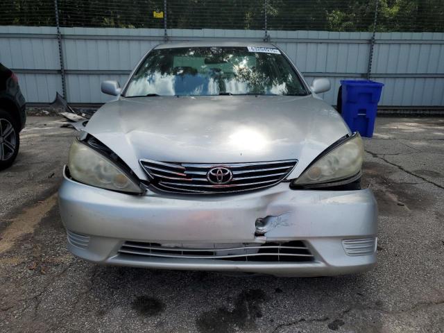 4T1BE32KX6U146056 - 2006 TOYOTA CAMRY LE SILVER photo 5