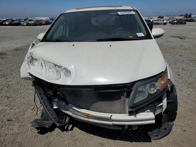 5FNRL5H66FB012197 - 2015 HOND ODYSSEY EXL WHITE photo 5