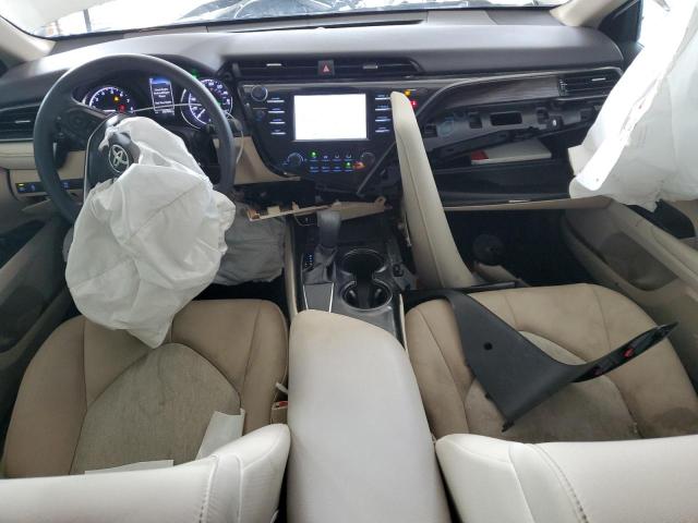 4T1B11HKXKU812947 - 2019 TOYOTA CAMRY L WHITE photo 8