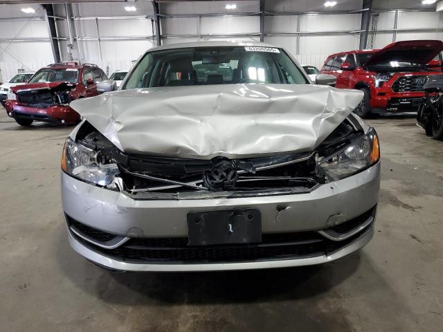 1VWBP7A32DC124598 - 2013 VOLKSWAGEN PASSAT SE 银色 照片 5