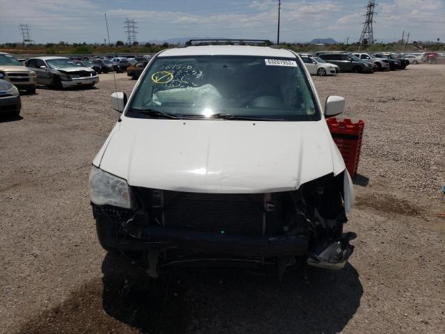 2C4RC1BG7DR630317 - 2013 CHRYSLER TOWN & COU TOURING 白色 照片 5