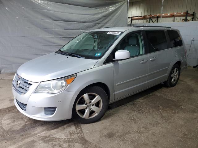 2011 VOLKSWAGEN ROUTAN SE, 