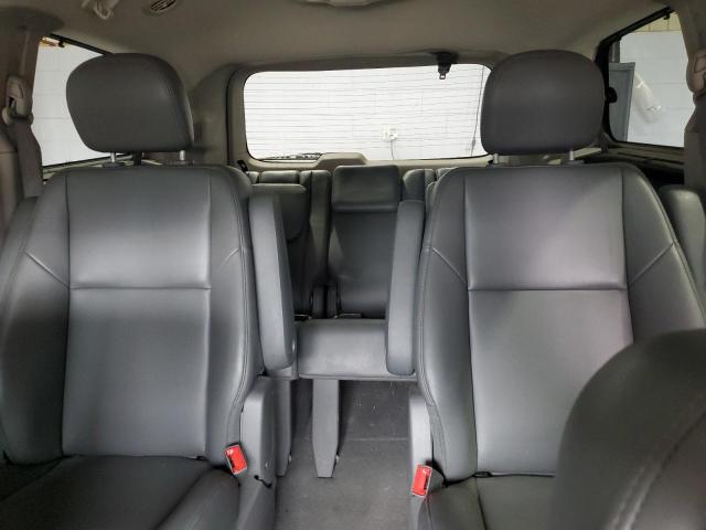 2V4RW3DG8BR621855 - 2011 VOLKSWAGEN ROUTAN SE SILVER photo 10