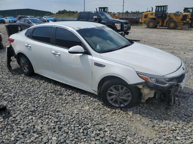 5XXGT4L37KG342694 - 2019 KIA OPTIMA LX WHITE photo 4