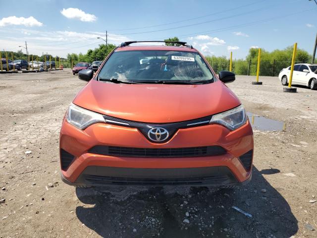 JTMZFREV2GJ078315 - 2016 TOYOTA RAV4 LE ORANGE photo 5