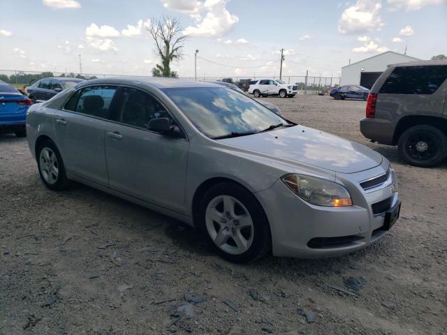 1G1ZB5EB8AF147652 - 2010 CHEVROLET MALIBU LS ვერცხლისფერი ფოტო 4