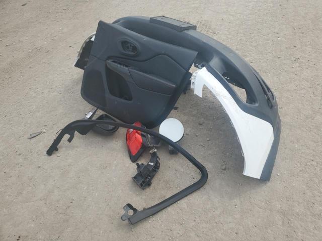 1C4PJMBS9GW129654 - 2016 JEEP CHEROKEE TRAILHAWK WHITE photo 13