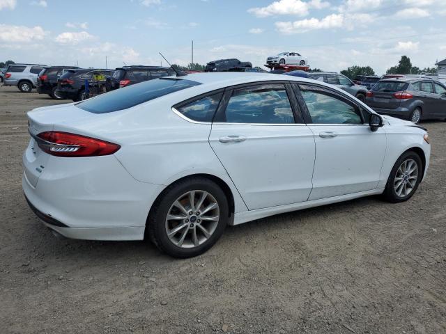 3FA6P0HD2HR361809 - 2017 FORD FUSION SE თეთრი ფოტო 3