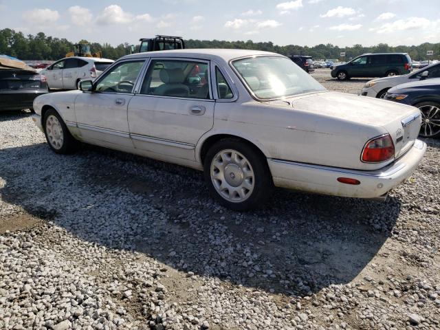 SAJDA25B31MF29722 - 2001 JAGUAR XJ WHITE photo 2