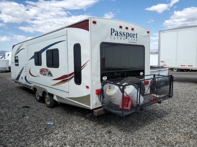 4YDT2852XBN411697 - 2011 KEYSTONE PASSPORT WHITE photo 3
