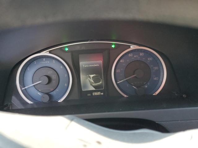 4T1BF1FK4HU800676 - 2017 TOYOTA CAMRY LE 红色 照片 9