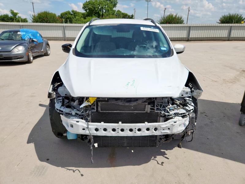 1FMCU0GD6JUA58095 - 2018 FORD ESCAPE SE WHITE photo 5