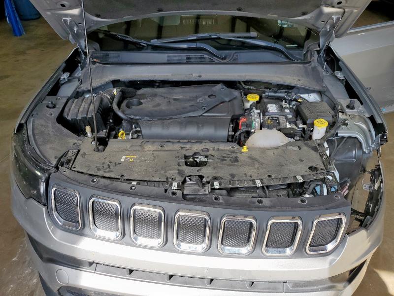 3C4NJCBB6NT174930 - 2022 JEEP COMPASS LATITUDE SILVER photo 12