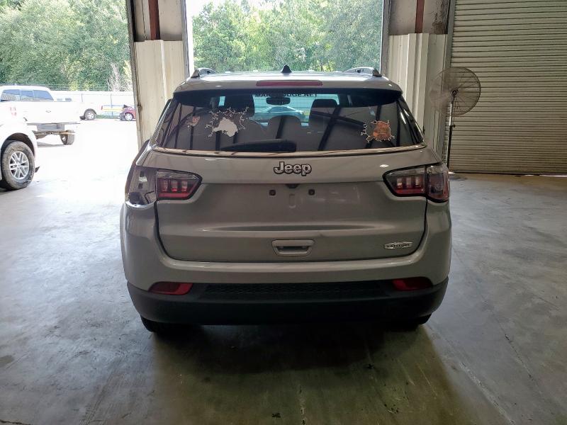 3C4NJCBB6NT174930 - 2022 JEEP COMPASS LATITUDE SILVER photo 6