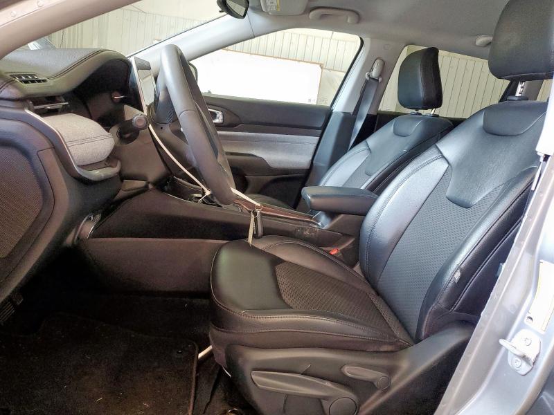 3C4NJCBB6NT174930 - 2022 JEEP COMPASS LATITUDE SILVER photo 7