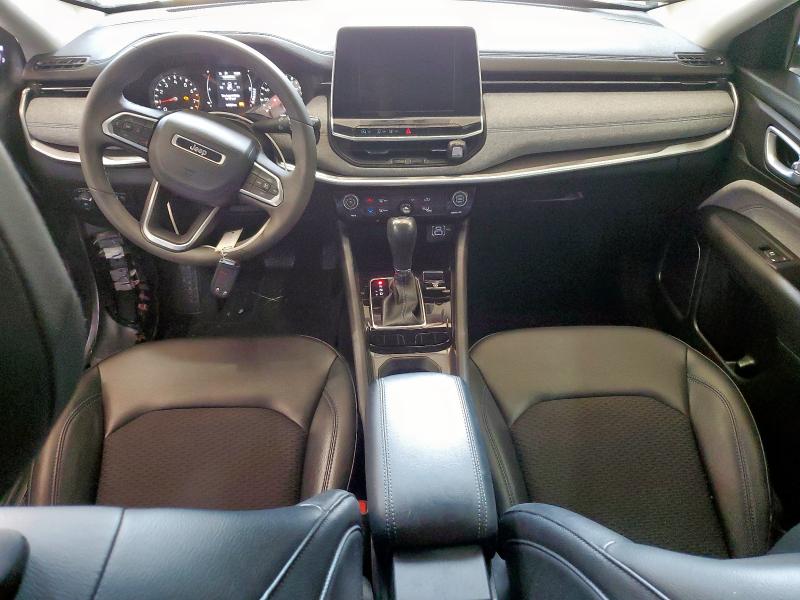 3C4NJCBB6NT174930 - 2022 JEEP COMPASS LATITUDE SILVER photo 8