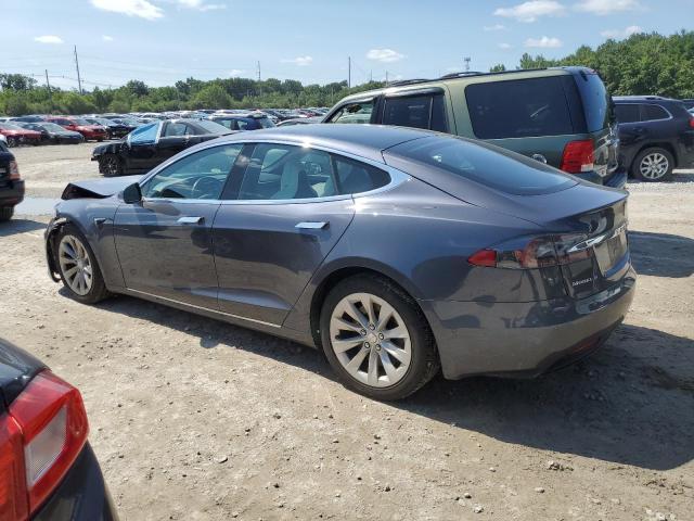 5YJSA1E28JF243466 - 2018 TESLA MODEL S GRAY photo 2