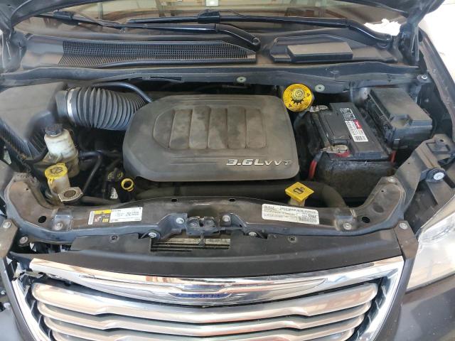 2C4RC1CGXGR119493 - 2016 CHRYSLER TOWN & COU TOURING L GRAY photo 12