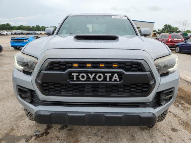 5TFCZ5AN4HX116105 - 2017 TOYOTA TACOMA DOUBLE CAB GRAY photo 5