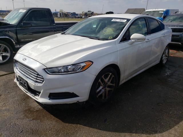 1FA6P0H7XG5113402 - 2016 FORD FUSION SE WHITE photo 2