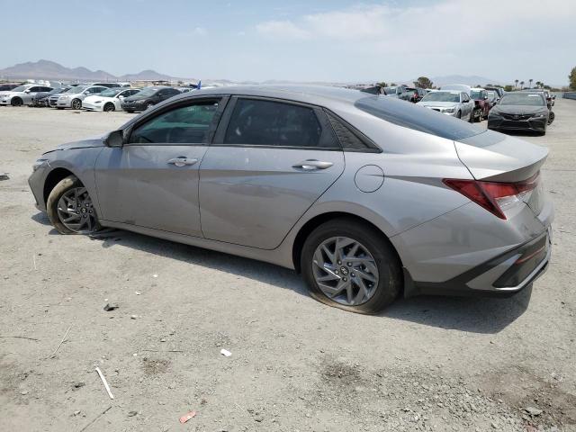 KMHLM4DG8RU731857 - 2024 HYUNDAI ELANTRA SEL GRAY photo 2