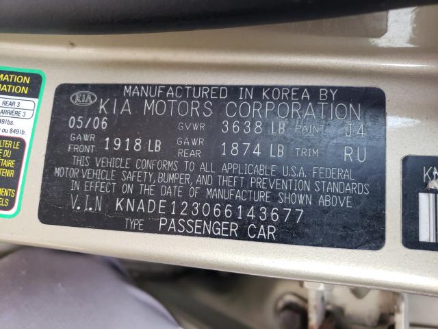 KNADE123066143677 - 2006 KIA RIO GOLD photo 10