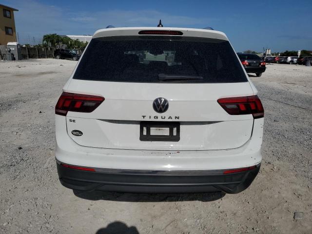 3VV3B7AX1NM039276 - 2022 VOLKSWAGEN TIGUAN SE WHITE photo 6
