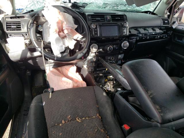 JTEBU5JR2G5372018 - 2016 TOYOTA 4RUNNER SR5/SR5 PREMIUM 银色 照片 8