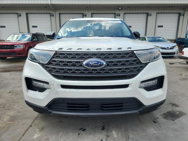 1FMSK8DH2NGC29064 - 2022 FORD EXPLORER XLT WHITE photo 5