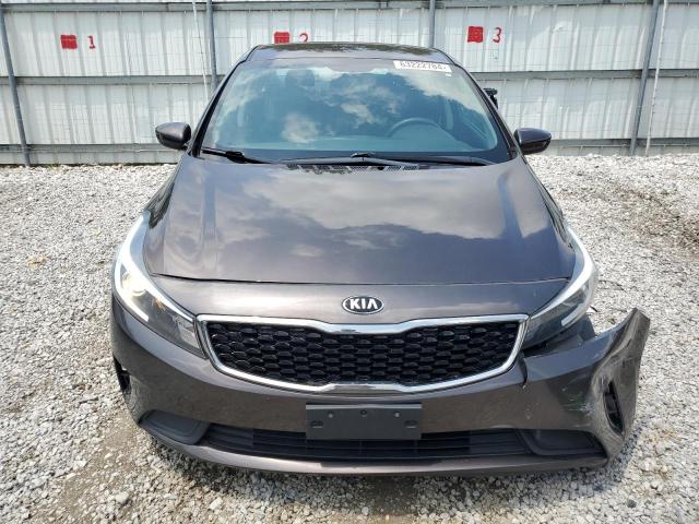 3KPFK4A77JE177662 - 2018 KIA FORTE LX BROWN photo 5