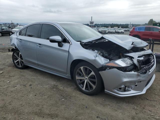 4S3BNAN61J3039371 - 2018 SUBARU LEGACY 2.5I LIMITED SILVER photo 4