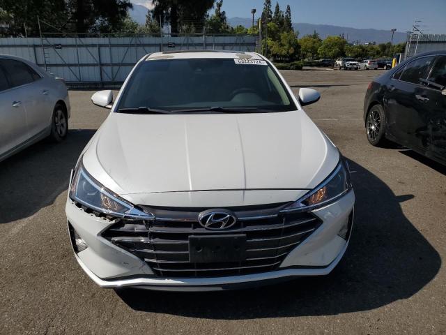 5NPD84LF1KH445709 - 2019 HYUNDAI ELANTRA SEL WHITE photo 5