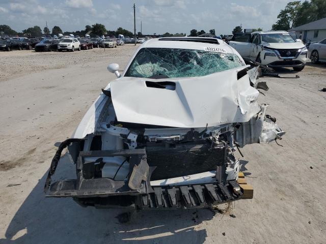 2C3CDZFJ8GH148638 - 2016 DODGE CHALLENGER R/T SCAT PACK WHITE photo 5