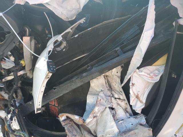 2C3CDZFJ8GH148638 - 2016 DODGE CHALLENGER R/T SCAT PACK WHITE photo 7