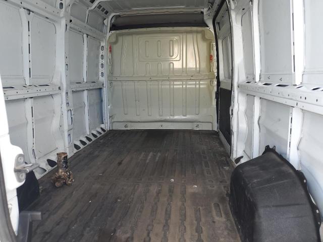 3C6TRVDG2JE150716 - 2018 RAM PROMASTER 2500 HIGH თეთრი ფოტო 10