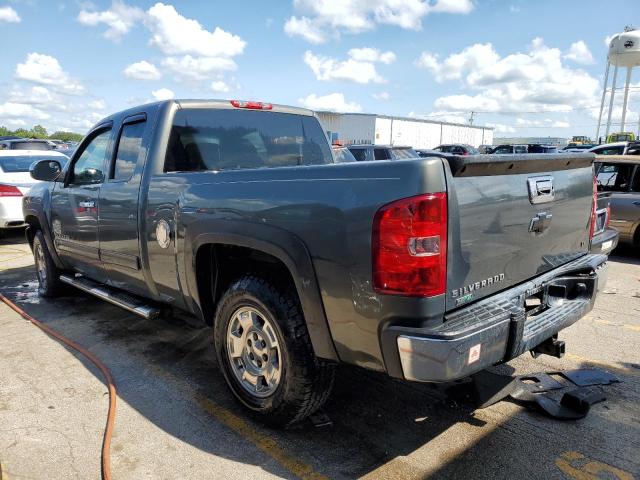 1GCRCSE01BZ142634 - 2011 CHEVROLET SILVERADO C1500 LT GRAY photo 2