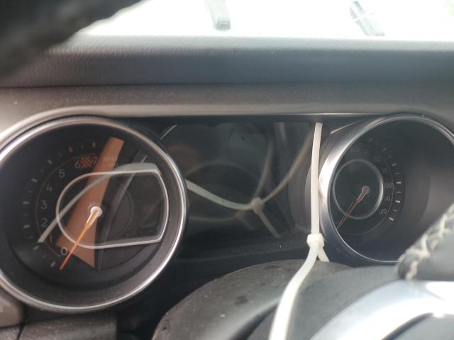 1C4HJXEN7JW325076 - 2018 JEEP WRANGLER U SAHARA Grau Foto 9