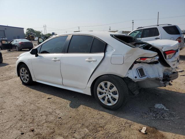 JTDBCMFE4R3041415 - 2024 TOYOTA COROLLA LE WHITE photo 2