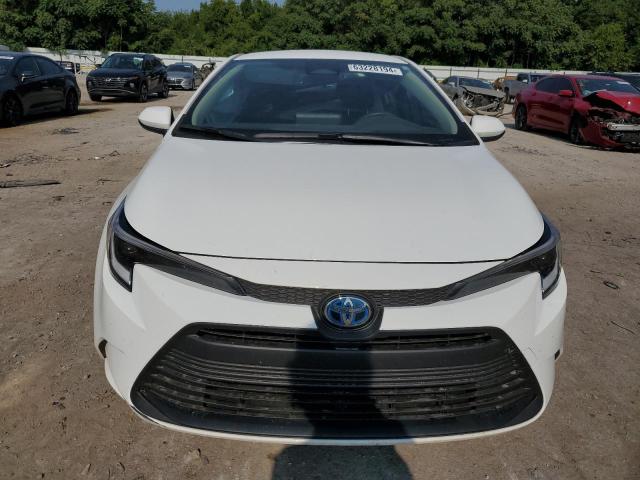 JTDBCMFE4R3041415 - 2024 TOYOTA COROLLA LE WHITE photo 5