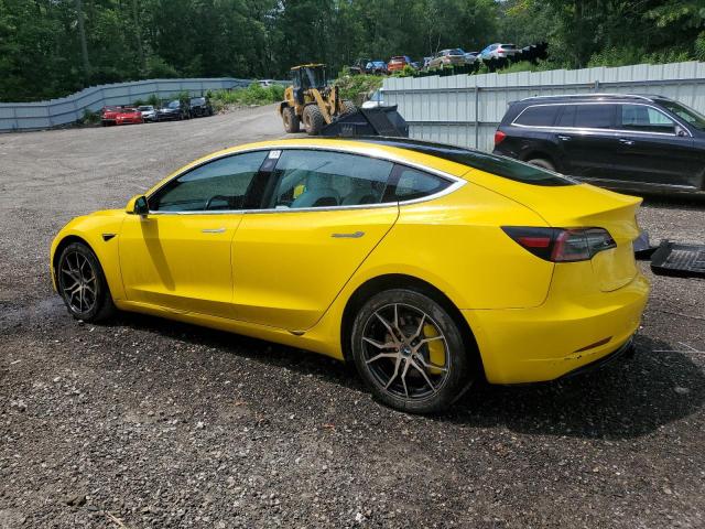 5YJ3E1EB6JF147263 - 2018 TESLA MODEL 3 黄色 照片 2