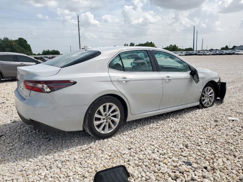 4T1C11AK8PU186658 - 2023 TOYOTA CAMRY LE WHITE photo 3