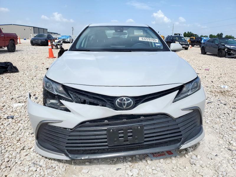 4T1C11AK8PU186658 - 2023 TOYOTA CAMRY LE WHITE photo 5