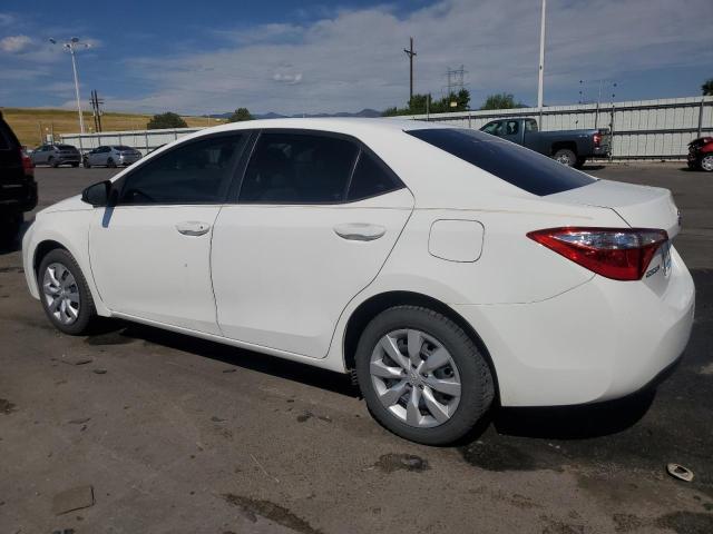 5YFBURHEXGP386668 - 2016 TOYOTA COROLLA L WHITE photo 2